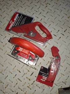 Carpet knifes