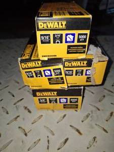 Dewalt carpet staples
