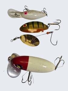 Vintage Fishing Lure Lot  Crankbait, Spinner & Topwater  Classic Colors
