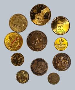 Vintage Token & Medallion Collection Lot  Las Vegas, Apollo, Bicentennial & More