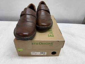 Size 8W Earth Origins Shoes