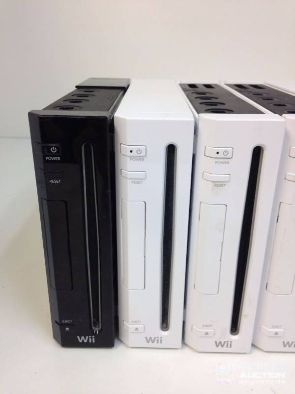 Bulk Lot of (11) FOR PARTS Nintendo Wii Gaming Consoles