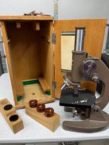 VINTAGE Swift Student Microscope No. 59285 Compound Monocular Scope Rotating Nosepiece 3 Objective Lenses Heavy All Metal Construction Includes Wooden Storage Case  Accessory Blocks Perfect For Collectors Schools Home Science Labs & Hobby Use