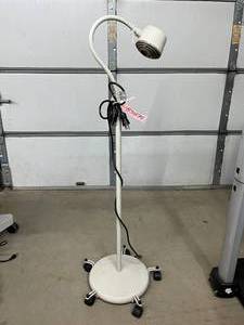 Ritter by Midmark Medical Examination Light Bright White Clinical Illumination LED Cool Operation Long Life 50,000 Hour Rated Exam Lamp Perfect For Doctor Offices Clinics Dermatology OBGYN Rooms Urgent Care TattooMed Spa Detailed Work Lighting