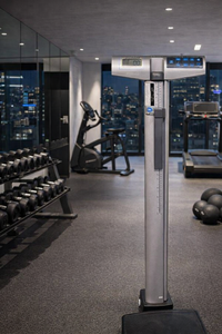 MSRP $600  Health o Meter 500KL Eye-Level Digital Physician Scale w Height Rod, 500 lb Capacity, Professional Medical Grade Weight &amp Height Measurement, Clinics, Offices, Fitness  Great Working Condition