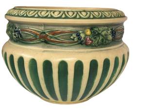 O2 - Roseville Corinthian Jardiniere Vintage Ceramic Planter