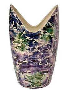 N1 - Vintage McCoy Cascade Line Vase , 1961