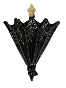 L4 - Vintage McCoy Pottery Umbrella Wall Pocket - Art Deco