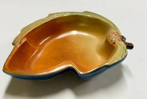 F2 - Vintage Roseville Pine Cone Candy Dish - Vintage Ceramic Leaf Bowl