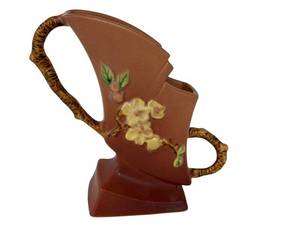 L1 - Vintage 1948 Roseville Apple Blossom Vase