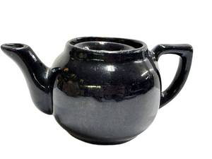 O1 - Rosevile Pottery Teapot - Vintage 1920s, Unmarked