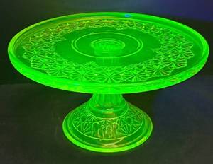 M2 - Mosser Vintage Uranium Glass Daisy & Button Pedestal Cake Plate