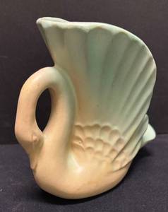 A2 - Vintage Rosemeade Swan Planter