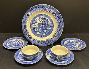 A2 - Vintage Willow Woods Blue Willow Transferware with 4 Saucers & 2 Cups and Plate