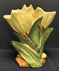 F3 - McCoy Tulip Vase - Vintage Ceramic Flower Sculpture