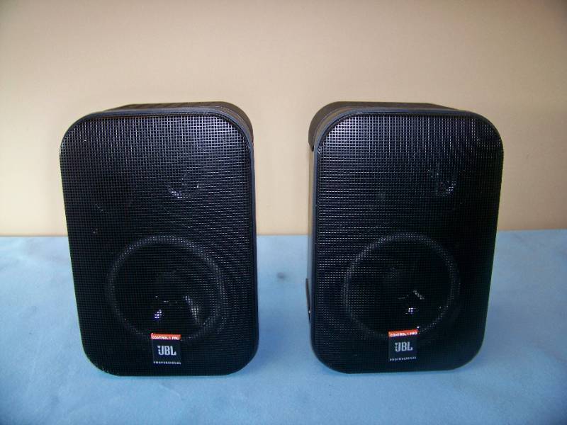 (Pair) JBL Professional Control 1 PRO Two-Way Professional Compact Loudspeakers  Speakers with Wall Mounting Brackets
