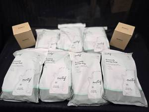 7 pkgs Breast Milk Storage Bags 2 Bammax Breast Pumps