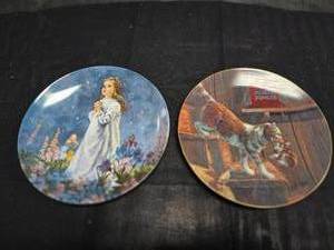 2 Vintage Decorative plates
