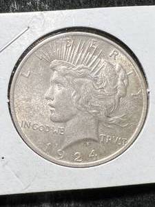 1924 US PEACE SILVER DOLLAR