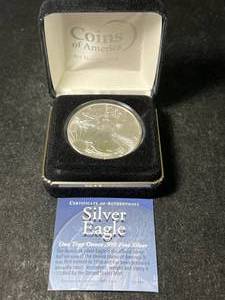 2015 AMERICAN SILVER EAGLE 1 TROY OZ .999 FINE SILVER IN BOX