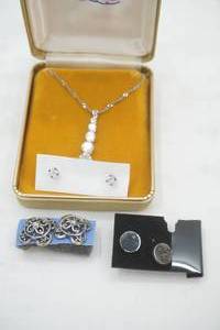 Jewelry Lot. Necklace, Earrings 1950s Bluebird Styled Marble jewelry box