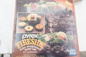 Vintage Pyrex Fireside 5 Piece Sculptured Bowl Set (model 844-F)