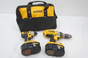 Dewalt Drill DC 920 , and a DC 825 drills in Dewalt bag with 2 batterys