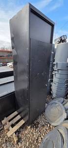 Lot of 2 storage lockers