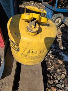 5 Gallon Portable Diesel Fuel Can