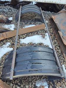 Dual Wheel Contractor Dump Rear Fender Mount