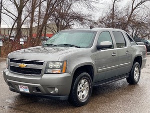 2007 CHEVROLET AVALANCHE LS 1500 2 Owner  4x4 (NO RESERVE)
