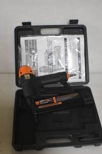 WEN 61722K 18-Gauge 2-in-1 Pneumatic 2-Inch Brad Nailer and 14-Inch Crown Stapler