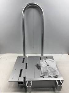 EXTREME MAX BOARDING PLATFORM