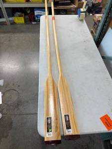 CAMCO  WOODEN OARS