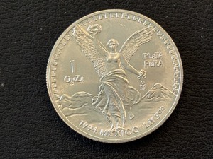 1994 1 Ounce .999 Fine Silver Libertad