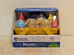 NEW LEARNING RESOURCES PICNIC MY VERY OWN PICNIC FOOD