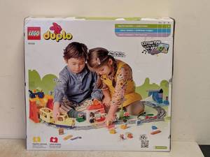 LEGO DUPLO BIG INTERACTIVE COMMUNITY TRAIN