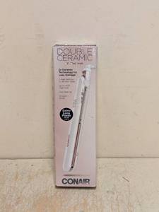 NEW CONAIR DOUBLE CERAMIC 1 FLAT IRON