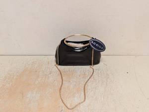 NEW SCOOP TOP HANDLE CLUTCH HANDBAG BLACK