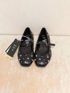 NEW ART CLASS KIDS STUD BALLET FLATS SIZE 1 BLACK