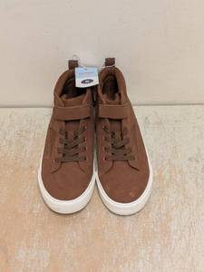NEW CAT & JACK KIDS SHOES SIZE 6 BROWN ROBERT