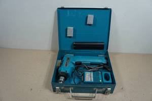 Makita Cordless Driver Drill