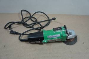 Hitachi 4-12 Disc Grinder