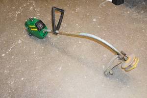 Weed Eater 15 Cutting Path Gas Weed Whip