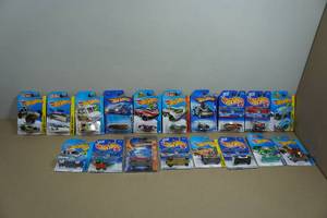 Hot Wheels - Off Road, City, Race, Power Pipes, Radio Flyer