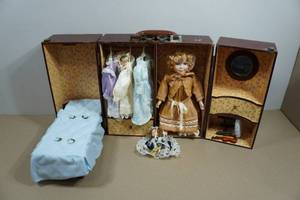 Vintage 1980s Cracker Barrel Porcelain Doll Wardrobe Trunk