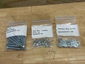 Lot of 20- Grade 5 Hex Bolt 516 18x3 with 20- Hex Nut Locking 516 - 18 and 40- 516 Flat Washers