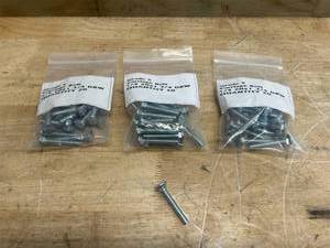 Lot of 60- Grade 5 Carriage Bolts 14 20x1 34