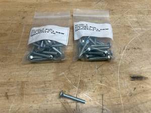 Lot of 40- Grade 5 Carriage Bolts 14 20x1 34 DRW