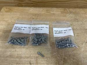 Lot of 60 Grade 5 Hex Bolts Zinc 14 20x1